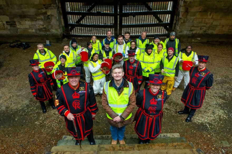 Dalkia volunteer at the Tower of London